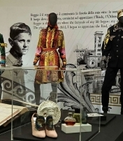 “Gianni Versace. Terra Mater – Magna Graecia Roots Tribute”