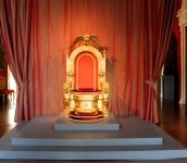 UN TRONO PER NAPOLI