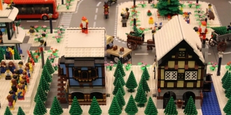 LEGO LIFE